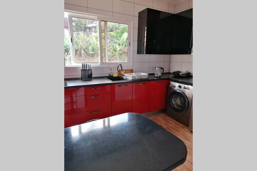 Vila Relax Vacation Rental, Funchal Bagian luar foto